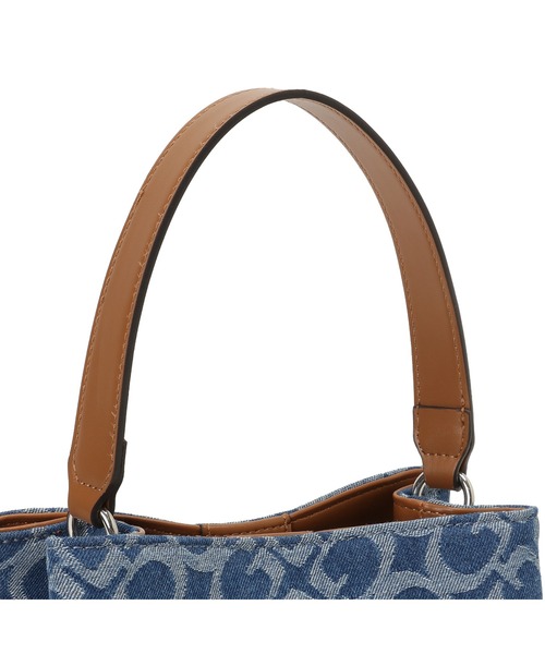 Guess(ゲス)の「WELLS Crossbody Bucket ショルダーバッグ バケットバッグ(ショルダーバッグ・レディース・インディゴブルー・ONE SIZE)」の11枚目の写真