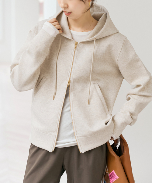 Spick & Span（スピックアンドスパン）の「《WEB限定 / 追加2》ストレッチジップフードパーカー（パーカー・レディース・ホワイト系その他/ライトグレー・FREE）」の8枚目の写真