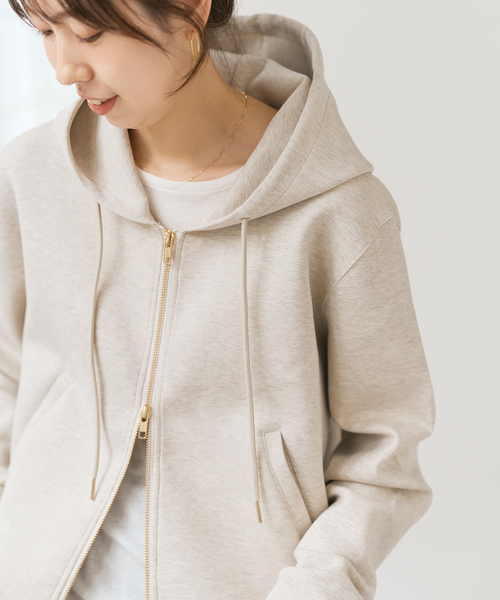 Spick & Span（スピックアンドスパン）の「《WEB限定 / 追加2》ストレッチジップフードパーカー（パーカー・レディース・ホワイト系その他/ライトグレー・FREE）」の10枚目の写真