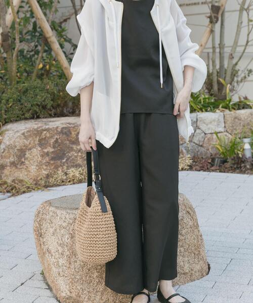 ITEMS URBANRESEARCH(アイテムズ アーバンリサーチ)の「リネンライクセットアップ(サロペット/オーバーオール・レディース・ブラック/ブラウン/ベージュ・FREE)」の2枚目の写真
