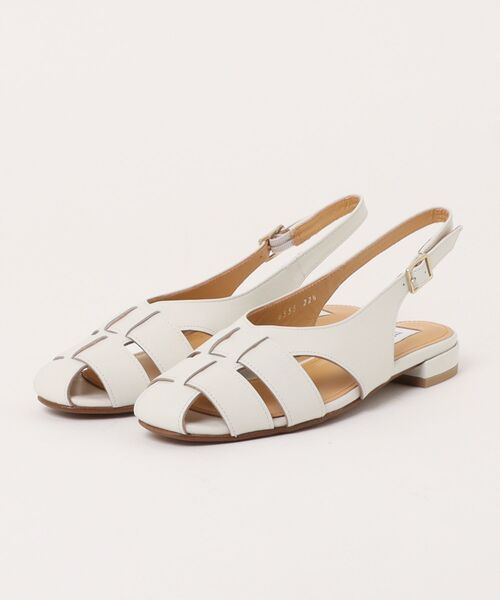 MACKINTOSH PHILOSOPHY(マッキントッシュ フィロソフィー)の「グルカ風バックストラップパンプス(パンプス・レディース・アイボリー/ブラック・24.5cm/23.0cm/22.5cm/23.5cm/24.0cm)」の2枚目の写真