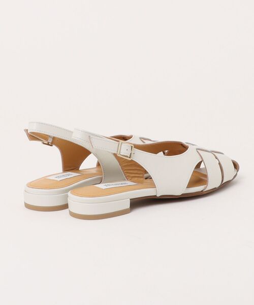 MACKINTOSH PHILOSOPHY(マッキントッシュ フィロソフィー)の「グルカ風バックストラップパンプス(パンプス・レディース・アイボリー/ブラック・24.5cm/23.0cm/22.5cm/23.5cm/24.0cm)」の3枚目の写真