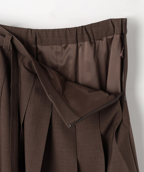 COMME CA（コムサ）の「T／W2WAYストレッチ 単品プリーツスカート（スカート・レディース・ネイビー/ブラウン・9号）」の17枚目の写真