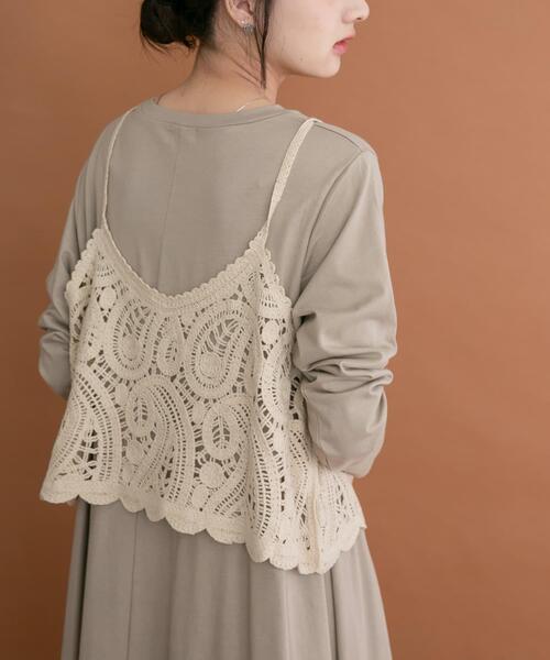 ITEMS URBANRESEARCH（アイテムズ アーバンリサーチ）の「カギバリキャミ×カットワンピース（ワンピース・レディース・グレー/ベージュ・FREE）」の16枚目の写真