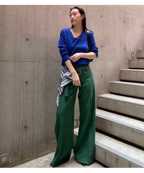 LE CIEL BLEU(ルシェルブルー)の「ローライズトラウザーwベルト / Low-Rise Trousers w/Belt(その他パンツ・レディース・チャコールグレー/グリーン/ブルー・34/38/36)」の2枚目の写真