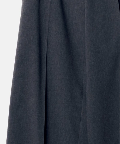 LE CIEL BLEU(ルシェルブルー)の「ローライズトラウザーwベルト / Low-Rise Trousers w/Belt(その他パンツ・レディース・チャコールグレー/グリーン/ブルー・34/38/36)」の13枚目の写真