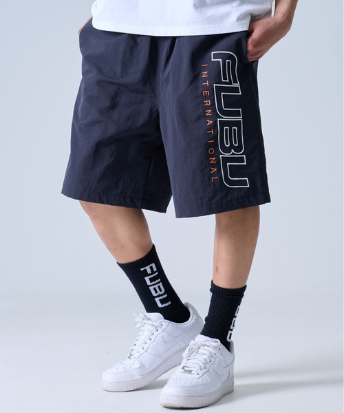 FUBU（ フブ）の「FUBU フブ ナイロンショートパンツ メンズ レディース（その他パンツ・メンズ・イエロー/ブラック/レッド/ネイビー・XL/XXL/M/L）」の2枚目の写真