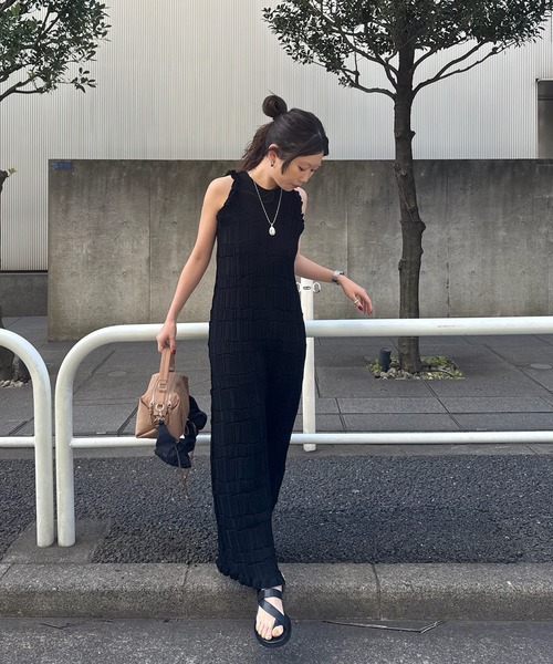 MEDI 2WAY WAVY FRILL KNIT DRESS（ワンピース）｜Ameri（アメリ）の