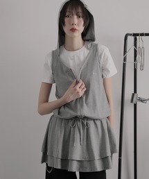 フード付きフロントジップミニワンピース