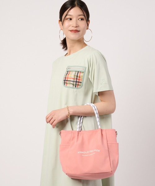 Arnold Palmer(アーノルドパーマー)の「タウン&レジャー ポケットメッシュ Tシャツワンピース(ワンピース・レディース・ブラック/ライトグリーン/ベージュ・L/M/S)」の7枚目の写真