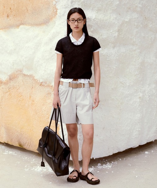 LOW CLASSIC(ロウ クラシック)の「TUCK POINT TURN-UP SHORTS(その他パンツ・レディース・チャコール/カーキ/ライトグレー・L/M/S)」の6枚目の写真
