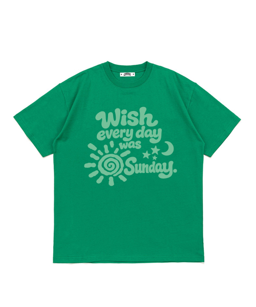 COSO(コソ)の「CC エブリデイサンデー グラフィックTシャツ(グリーン)(Tシャツ/カットソー・レディース・グリーン・SMALL/MEDIUM/LARGE)」の1枚目の写真