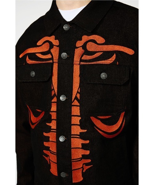 SUPPLIER（サプライヤー）の「デニムジャケット｜BONE EMBROIDERY DENIM JACKET｜SUPPLIER（デニムジャケット・メンズ・ブラック・SMALL/MEDIUM）」の4枚目の写真