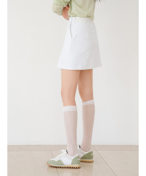 NITINA(ニティナ)の「ベーシックタイトスカートWH(スカート・レディース・ホワイト・SMALL/MEDIUM/LARGE)」の2枚目の写真