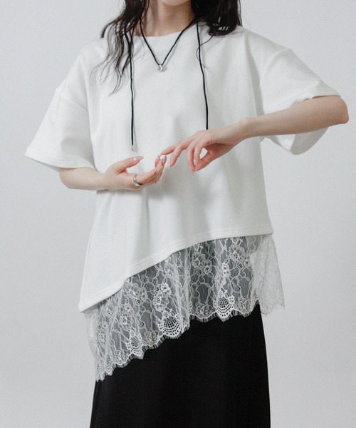 Social GIRL(ソーシャルガール)の「裾レースアシメTシャツ 半袖Tシャツ(Tシャツ/カットソー・レディース・ブラック/ホワイト・M)」の2枚目の写真