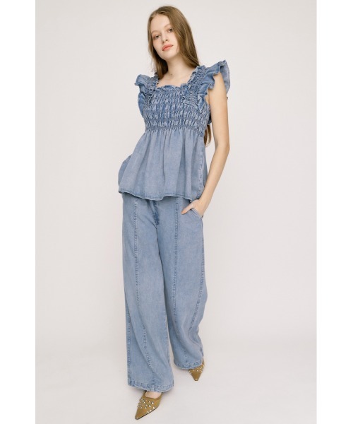 SLY(スライ)の「DENIM ARM FRILL TOPS デニムアームフリルトップス 春服 夏服(シャツ/ブラウス・レディース・ブルー/ライトブルー・FREE)」の7枚目の写真