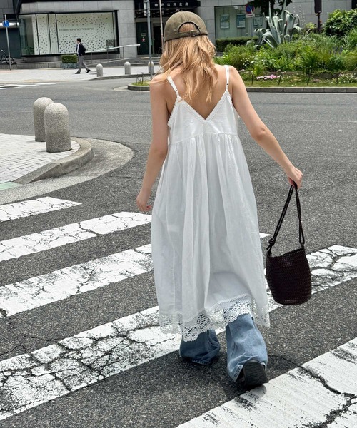 CANAL JEAN(キャナルジーン)の「HARING クロシェレースキャミワンピ(ワンピース・レディース・ホワイト・ONE SIZE)」の3枚目の写真