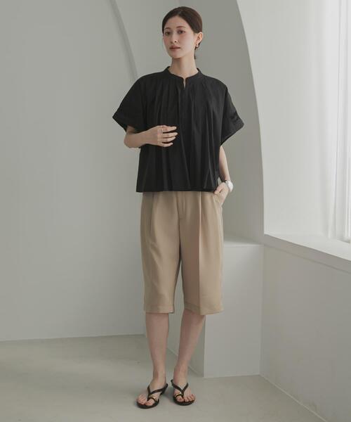 URBAN RESEARCH(アーバンリサーチ)の「ハーフスリーブタックショートシャツ(シャツ/ブラウス・レディース・ブラック/オフホワイト/ブルー系その他・FREE)」の21枚目の写真