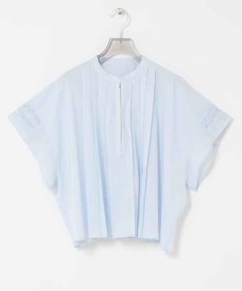 URBAN RESEARCH(アーバンリサーチ)の「ハーフスリーブタックショートシャツ(シャツ/ブラウス・レディース・ブラック/オフホワイト/ブルー系その他・FREE)」の6枚目の写真