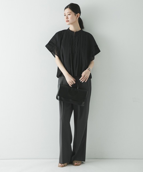 URBAN RESEARCH(アーバンリサーチ)の「ハーフスリーブタックショートシャツ(シャツ/ブラウス・レディース・ブラック/オフホワイト/ブルー系その他・FREE)」の17枚目の写真