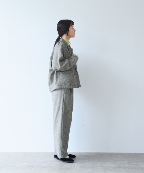 yuni（ユニ　）の「Cotton Acryl Wool tailored short cocoon jacket（テーラードジャケット・レディース・グレー/ダークブラウン・FREE）」の5枚目の写真