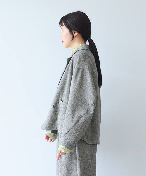 yuni（ユニ　）の「Cotton Acryl Wool tailored short cocoon jacket（テーラードジャケット・レディース・グレー/ダークブラウン・FREE）」の8枚目の写真