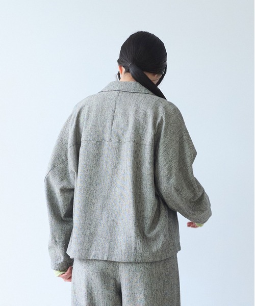 yuni（ユニ　）の「Cotton Acryl Wool tailored short cocoon jacket（テーラードジャケット・レディース・グレー/ダークブラウン・FREE）」の9枚目の写真