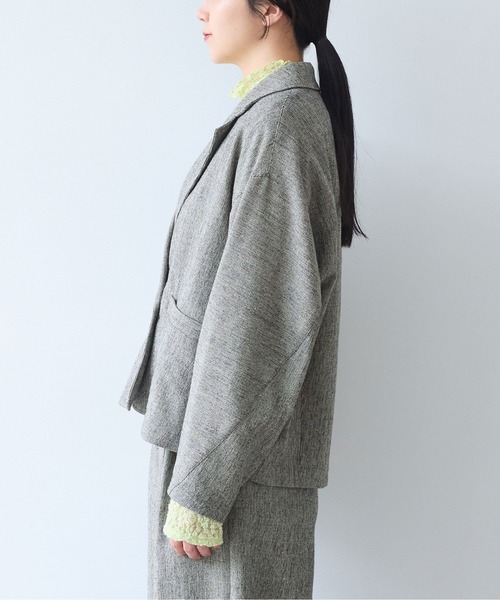 yuni（ユニ　）の「Cotton Acryl Wool tailored short cocoon jacket（テーラードジャケット・レディース・グレー/ダークブラウン・FREE）」の11枚目の写真
