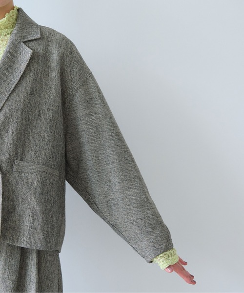 yuni（ユニ　）の「Cotton Acryl Wool tailored short cocoon jacket（テーラードジャケット・レディース・グレー/ダークブラウン・FREE）」の14枚目の写真