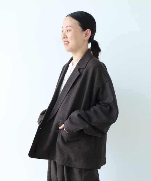 yuni（ユニ　）の「Cotton Acryl Wool tailored short cocoon jacket（テーラードジャケット・レディース・グレー/ダークブラウン・FREE）」の22枚目の写真