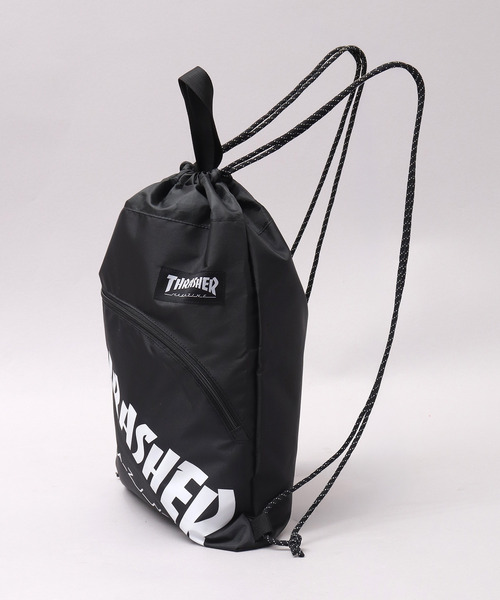 THRASHER(スラッシャー)の「軽量 プリントデザイン ナップサック A4対応(ロゴデザイン・ファイヤーロゴ・ゴンズ)(バックパック/リュック・メンズ・ブラック/ブラック系その他・FREE)」の16枚目の写真