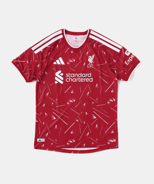 417 EDIFICE(フォーワンセブンエディフィス)の「【Liverpool FC / リバプール FC】adidas FBLIリバプールFC ホーム オーセンティック(Tシャツ/カットソー・メンズ・レッド・XXX-LARGE/XX-LARGE/X-LARGE/LARGE/MEDIUM)」の1枚目の写真