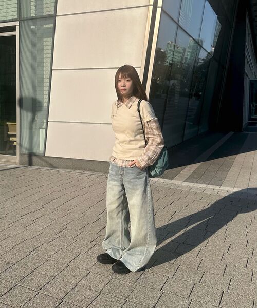 DNSR（ディーエヌエスアール）の「ペインティングカーブデニムパンツライトブルー（デニムパンツ・メンズ・その他・LARGE/X-LARGE/SMALL/MEDIUM）」の22枚目の写真