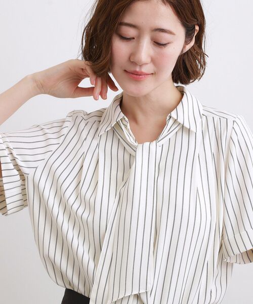 grove(グローブ)の「【洗える】チャーム付きマルチWAYボウタイブラウス(シャツ/ブラウス・レディース・ブラック系1/サックスブルー/オフホワイト/アイボリー系1・03/02/01/05/04)」の12枚目の写真
