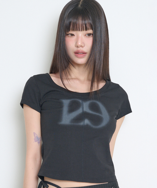 ILLIGO（イリゴ）の「129 ベーシックスリムTシャツ ブラック（Tシャツ/カットソー・レディース・その他・OS）」の7枚目の写真