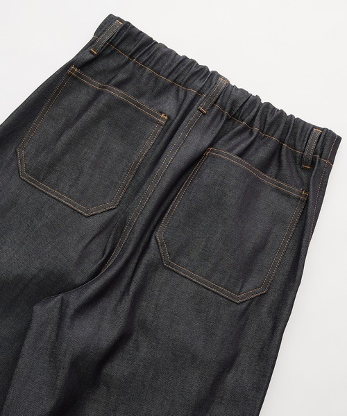 UNITED TOKYO（ユナイテッドトウキョウ）の「【数量限定】SUPIMA DENIM バギーパンツ　｜夏服/ワイド/ウエスト調節可/タック（デニムパンツ・メンズ・ブラック/ダークインディゴブルー・1/2）」の14枚目の写真