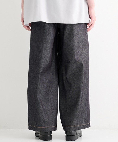 UNITED TOKYO（ユナイテッドトウキョウ）の「【数量限定】SUPIMA DENIM バギーパンツ　｜夏服/ワイド/ウエスト調節可/タック（デニムパンツ・メンズ・ブラック/ダークインディゴブルー・1/2）」の15枚目の写真