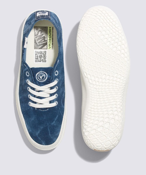 VANS(バンズ)の「サークルヴィー / UA Circle Vee OCEAN BLUE VN0A4BWLOBL1(スニーカー・メンズ・ブルー・4.5/4/5.5/5)」の3枚目の写真