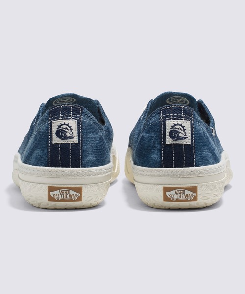VANS(バンズ)の「サークルヴィー / UA Circle Vee OCEAN BLUE VN0A4BWLOBL1(スニーカー・メンズ・ブルー・4.5/4/5.5/5)」の4枚目の写真