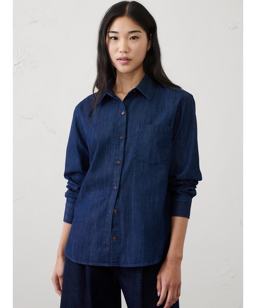 BANANA REPUBLIC FACTORY STORE(バナナリパブリック ファクトリーストア)の「BANANA REPUBLIC FACTORY STORE デニムシャツ(シャツ/ブラウス・レディース・ブルー/インディゴブルー・XS/S/M/L)」の2枚目の写真