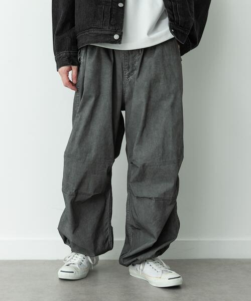URBAN RESEARCH Sonny Label（アーバンリサーチサニーレーベル）の「ARMY TWILL　UNEVEN DYEING OVER PANTS（その他パンツ・メンズ・チャコールグレー・MEDIUM）」の3枚目の写真