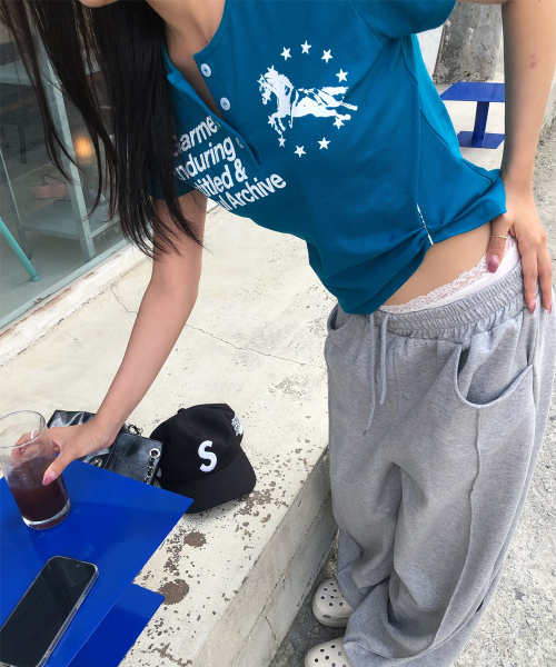 UNTITLED SEOUL（アンタイトル ソウル）の「ユニコーン ヘンリーネック クロップ 半袖 フル ブルー（Tシャツ/カットソー・レディース・その他・SMALL/MEDIUM）」の20枚目の写真