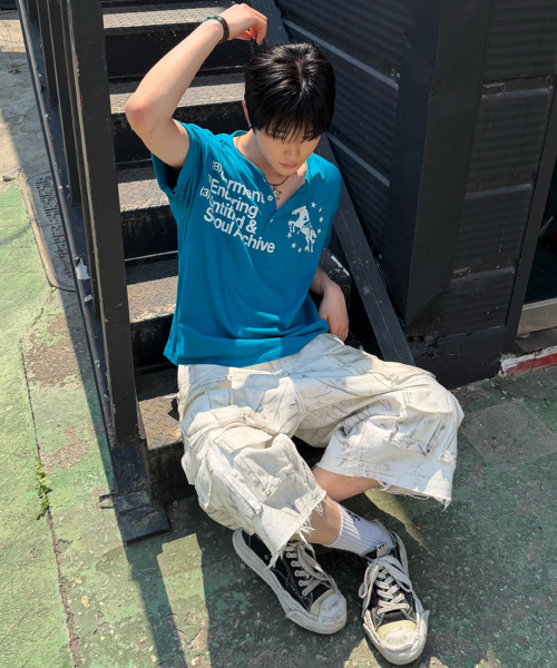 UNTITLED SEOUL（アンタイトル ソウル）の「ユニコーン ヘンリーネック クロップ 半袖 フル ブルー（Tシャツ/カットソー・レディース・その他・SMALL/MEDIUM）」の18枚目の写真