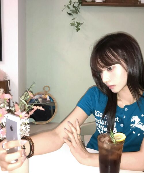 UNTITLED SEOUL（アンタイトル ソウル）の「ユニコーン ヘンリーネック クロップ 半袖 フル ブルー（Tシャツ/カットソー・レディース・その他・SMALL/MEDIUM）」の9枚目の写真