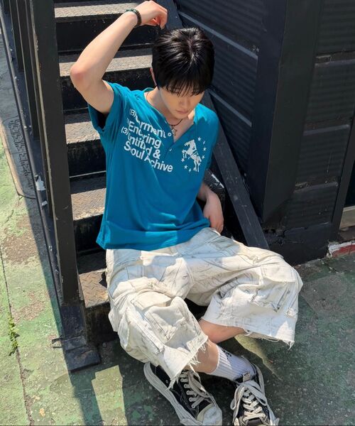 UNTITLED SEOUL（アンタイトル ソウル）の「ユニコーン ヘンリーネック クロップ 半袖 フル ブルー（Tシャツ/カットソー・レディース・その他・SMALL/MEDIUM）」の5枚目の写真