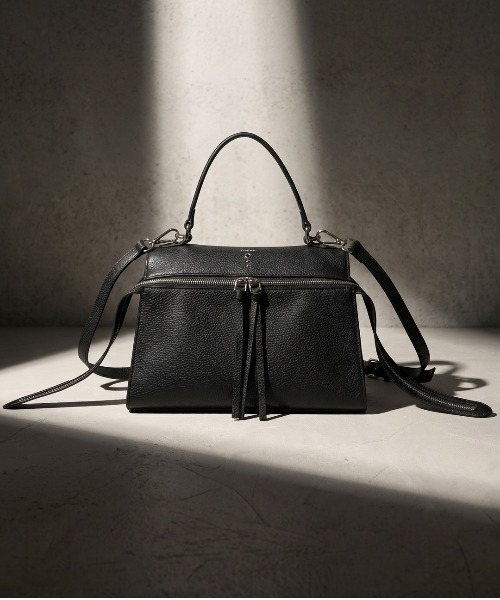 ASH(アッシュ)の「【no:rae / ノラエ】CM24 2WAYハンドバッグ(ハンドバッグ・レディース・アイボリー/ブラック・ONE SIZE)」の1枚目の写真