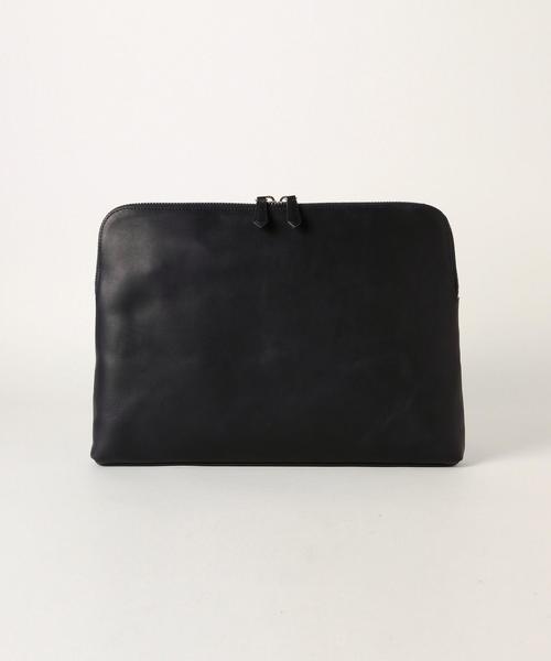 UNITED ARROWS（ユナイテッドアローズ）の「UA ＜TEMPESTI（テンペスティ）＞クラッチ L（クラッチバッグ・メンズ・ベージュ/ネイビー/ブラック・フリー）」の3枚目の写真