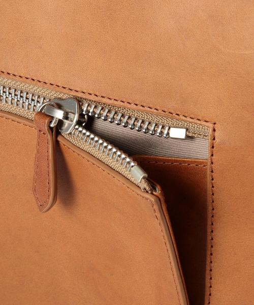 UNITED ARROWS（ユナイテッドアローズ）の「UA ＜TEMPESTI（テンペスティ）＞クラッチ L（クラッチバッグ・メンズ・ベージュ/ネイビー/ブラック・フリー）」の6枚目の写真