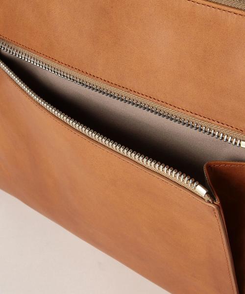 UNITED ARROWS（ユナイテッドアローズ）の「UA ＜TEMPESTI（テンペスティ）＞クラッチ L（クラッチバッグ・メンズ・ベージュ/ネイビー/ブラック・フリー）」の7枚目の写真