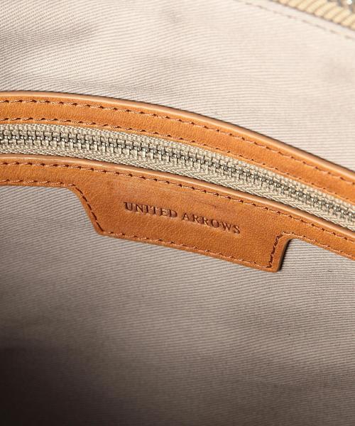 UNITED ARROWS（ユナイテッドアローズ）の「UA ＜TEMPESTI（テンペスティ）＞クラッチ L（クラッチバッグ・メンズ・ベージュ/ネイビー/ブラック・フリー）」の10枚目の写真